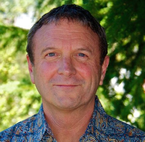 Dr Paul Thomas