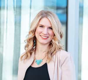 Dr Carrie Jones
